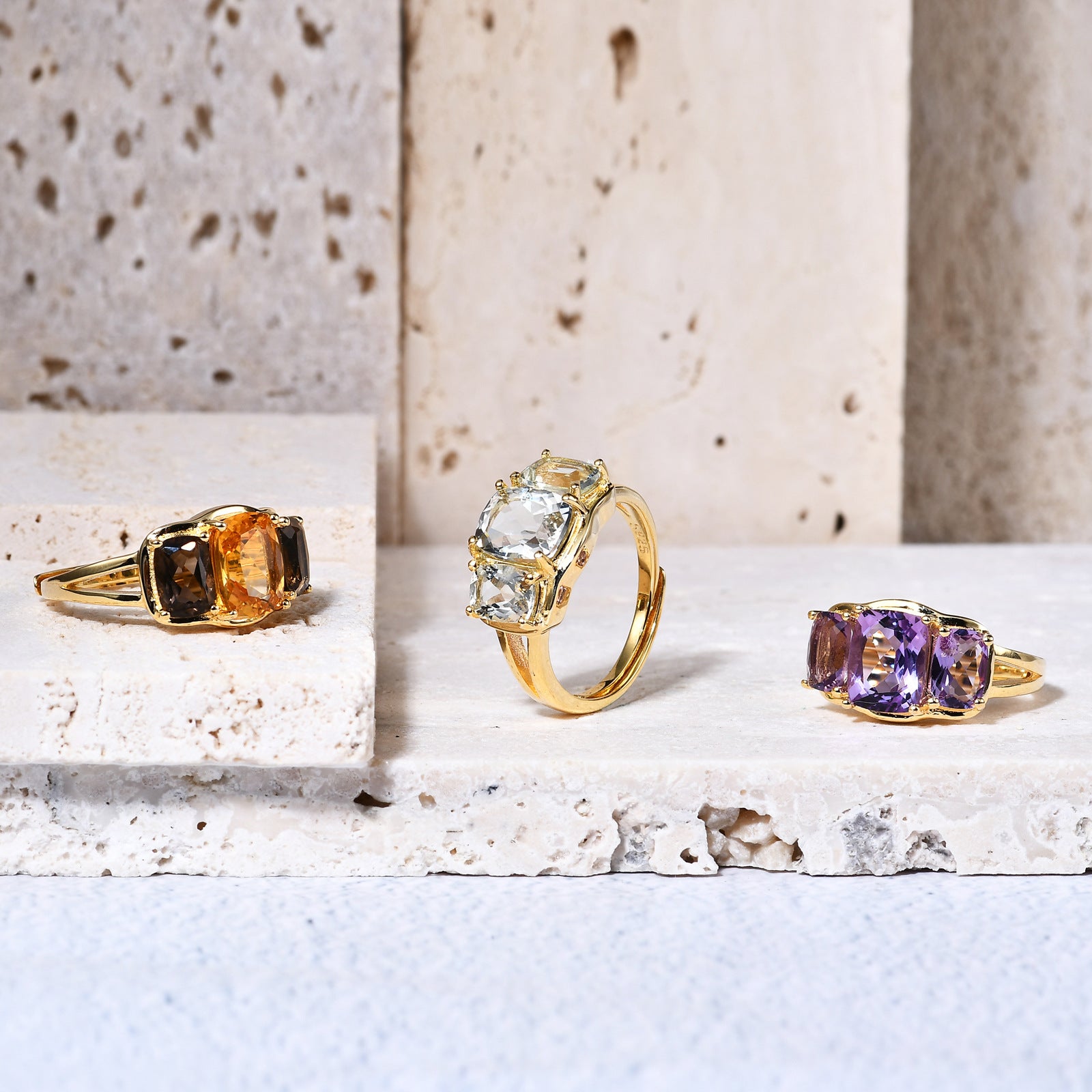 Bague en améthyste brésilienne colorée naturelle en argent s925 plaqué or 14 carats incrustée d'une bague en pierre précieuse.