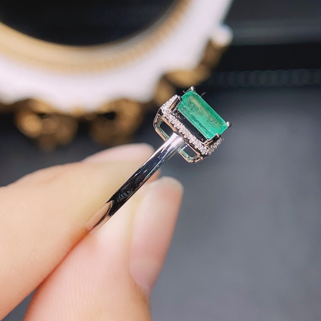 Natural emerald ring 18K gold set main stone 3*6 selling