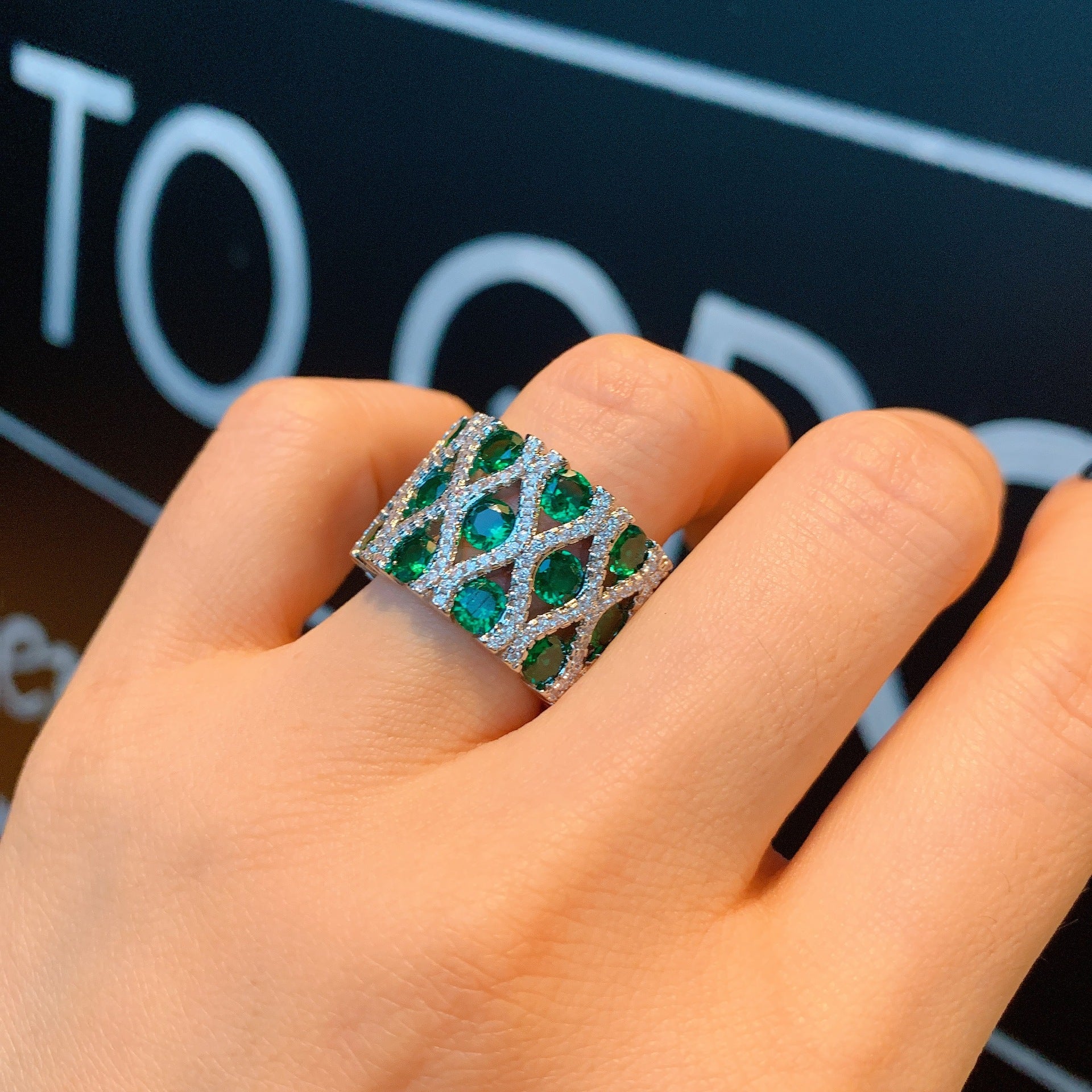 Imitation colorful ring retro ring sparkle diamond ring