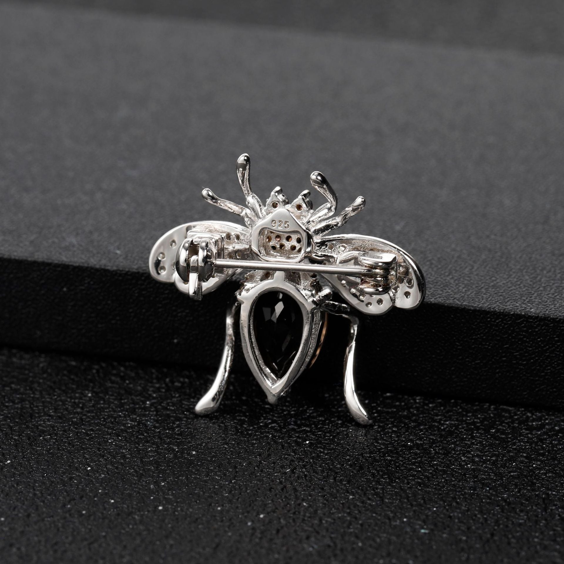 Broche design en améthyste naturelle en argent sterling s925 incrustée d'insectes avec une broche au trésor de couleur naturelle