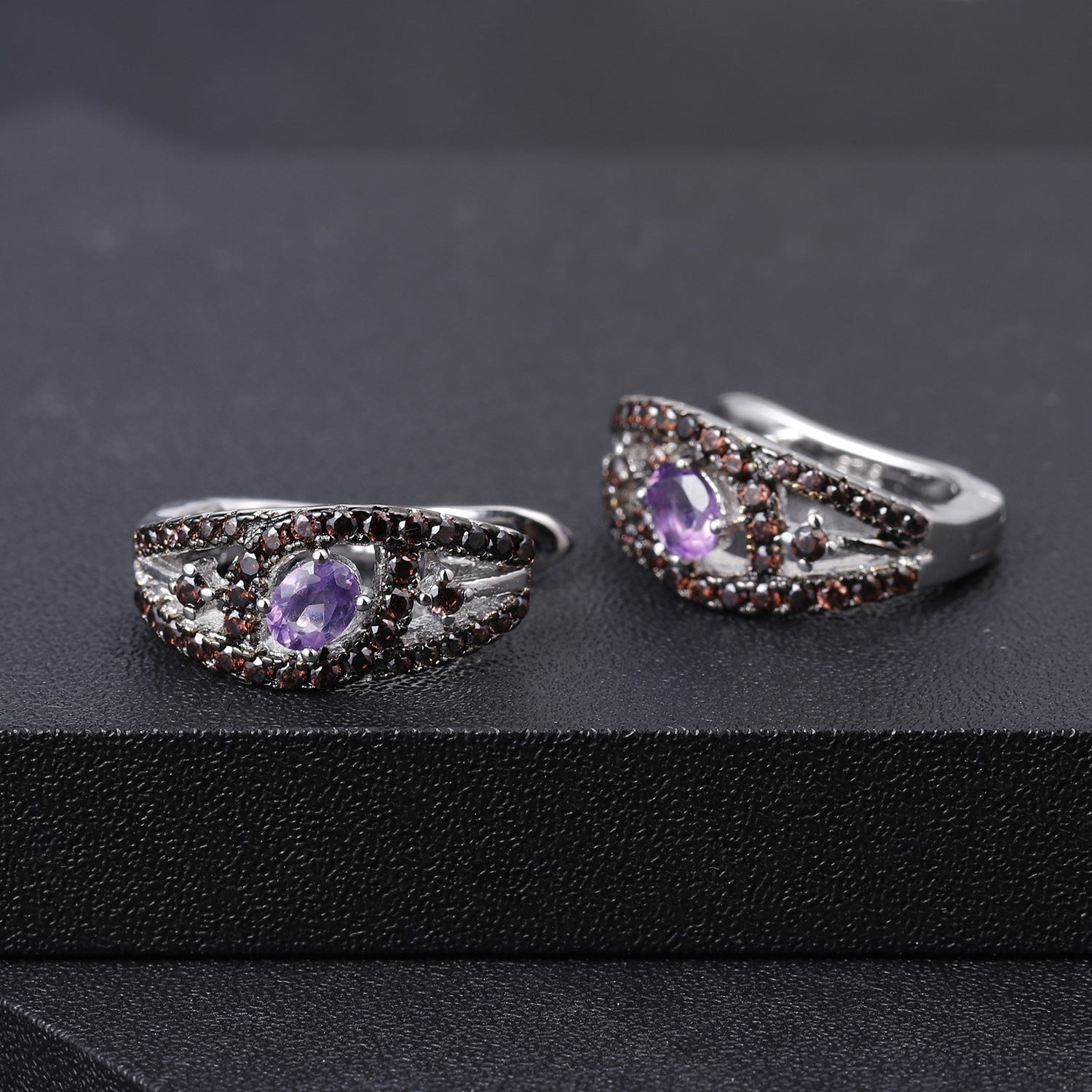Pendientes de amatista natural con incrustaciones de piedras preciosas en plata 925