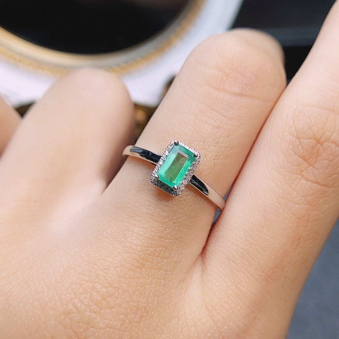 Natural emerald ring 18K gold set main stone 3*6 selling
