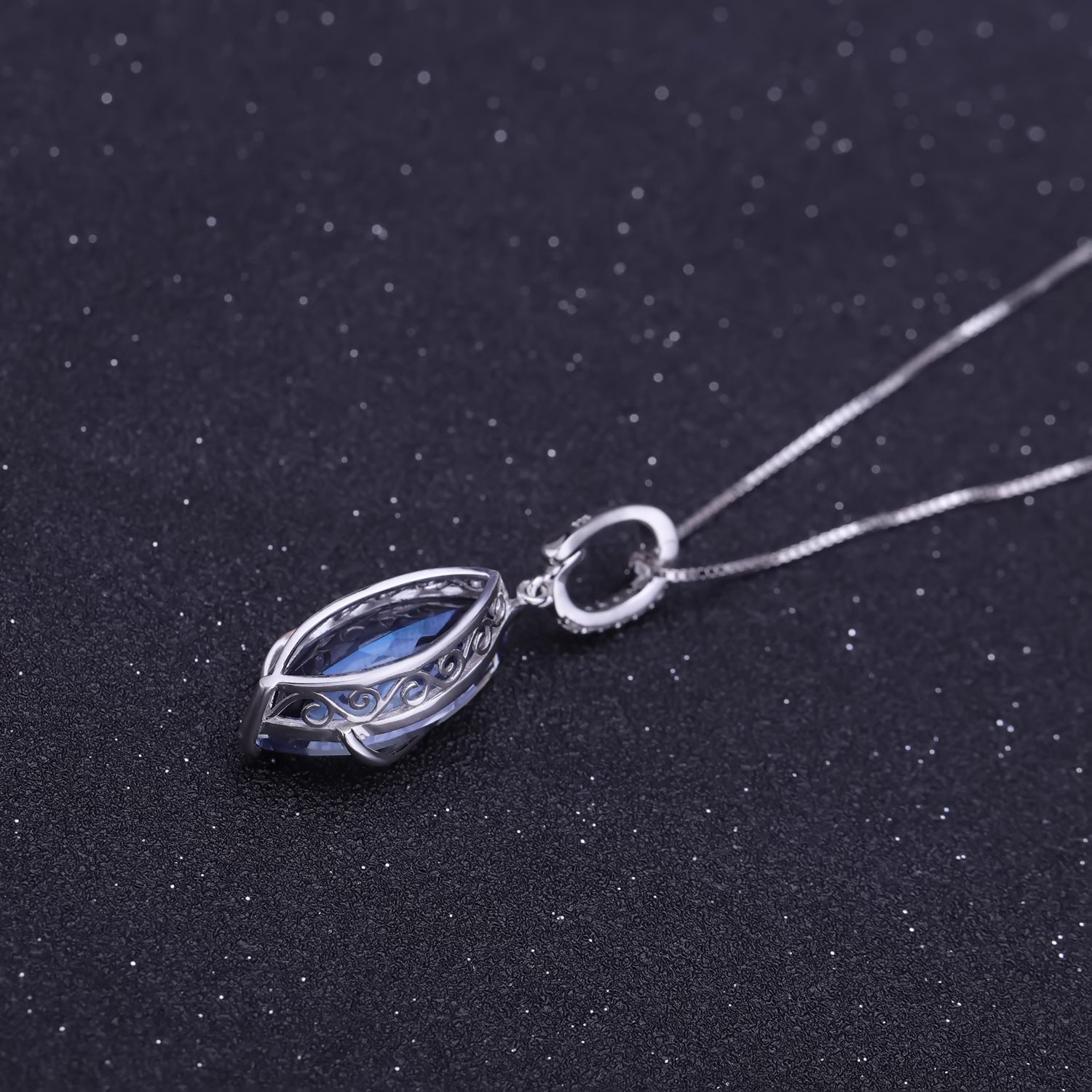 Collar de piedras preciosas de cristal de colores Design Sense, colgante de tesoro colorido con incrustaciones de plata s925 de moda retro de lujo