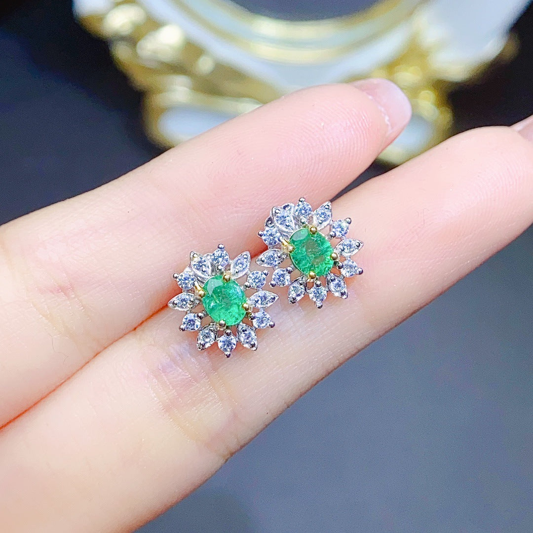 Natural emerald earrings S925 silver inlaid main stone 4*5 selling