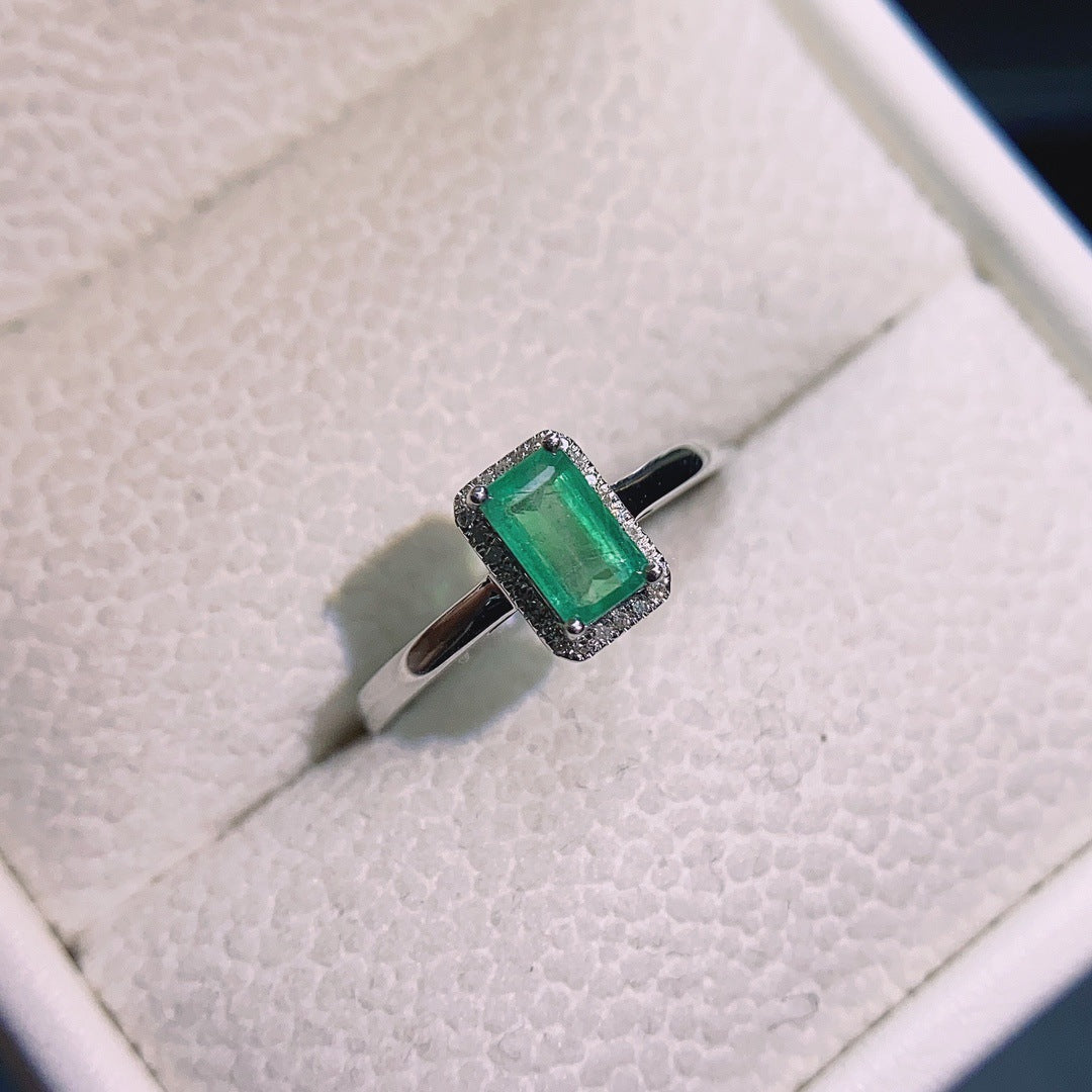 Natural emerald ring 18K gold set main stone 3*6 selling