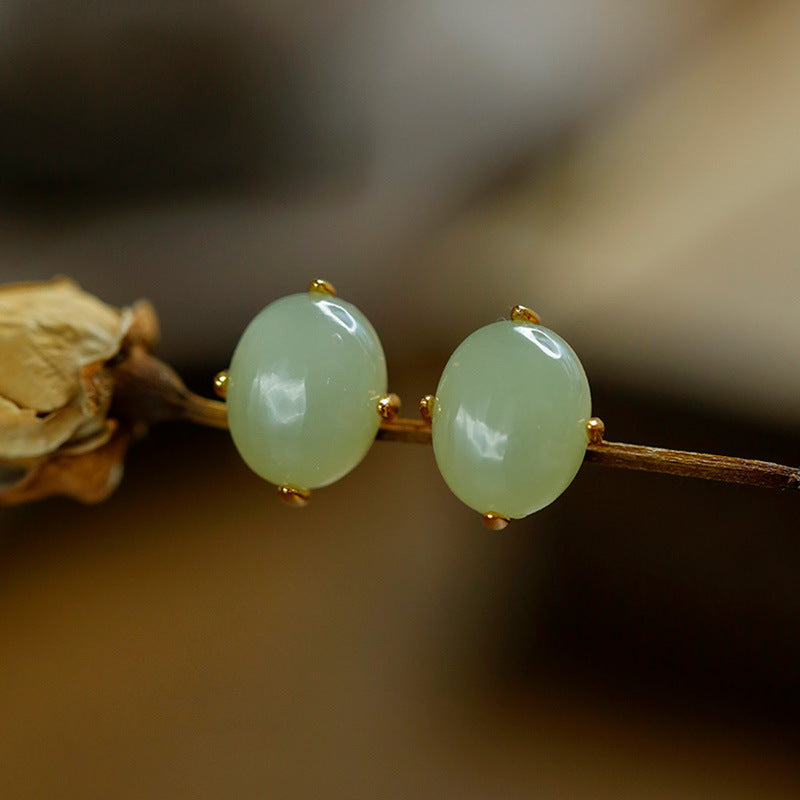 S925 silver inlaid slime egg earrings are natural and simple